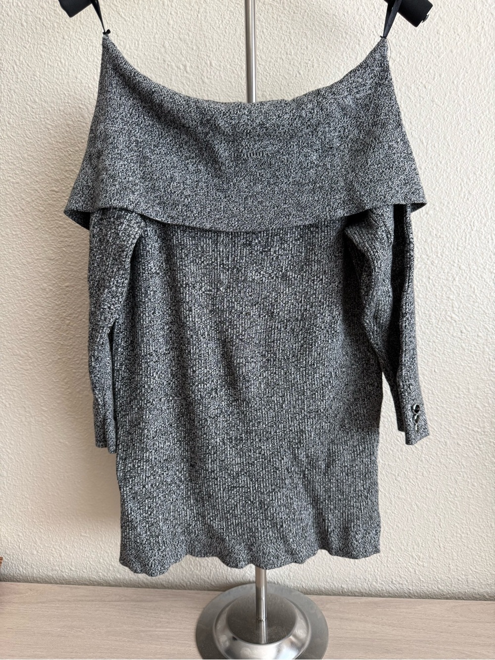 New York & Company Gray Off-the-Shoulder Knit Sweater